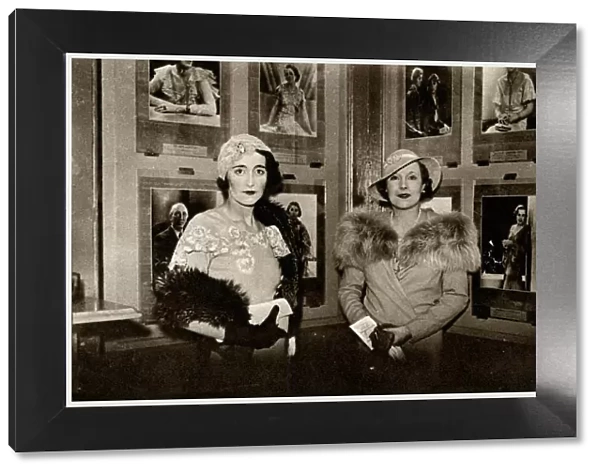 Mary Cunningham-Reid & Barbara Cartland at Peter North exhib