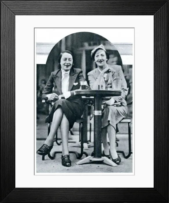Framed Print : Gwen Farrar and Dorothy Wilde Framed Print : Gwen Farrar and Dorothy Wilde