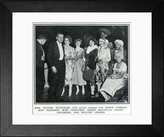 Framed Print : Mrs Oliver Wyndham with Gwen Farrar, 1929 Framed Print : Mrs Oliver Wyndham with Gwen Farrar, 1929