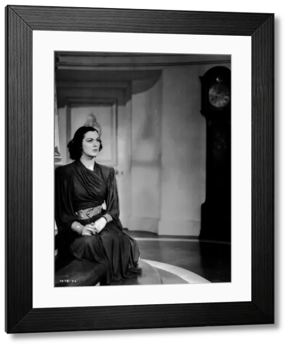 Framed Print : Rosalind Russell in Fast and Loose (1939) Framed Print : Rosalind Russell in Fast and Loose (1939)