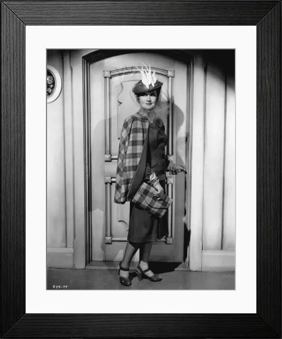 Framed Print : Billie Burke in Bridal Suite (1939) Framed Print : Billie Burke in Bridal Suite (1939)