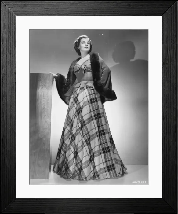 Framed Print : Ruth Hussey in Blackmail (1939) Framed Print : Ruth Hussey in Blackmail (1939)