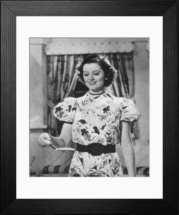 Framed Print : Myrna Loy in Libeled Lady (1936) Framed Print : Myrna Loy in Libeled Lady (1936)
