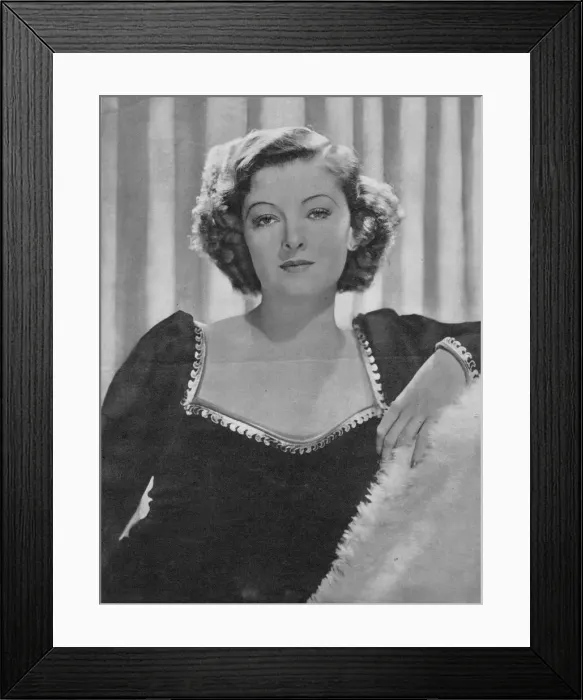 Framed Print : Myrna Loy in Manproof (1937) Framed Print : Myrna Loy in Manproof (1937)