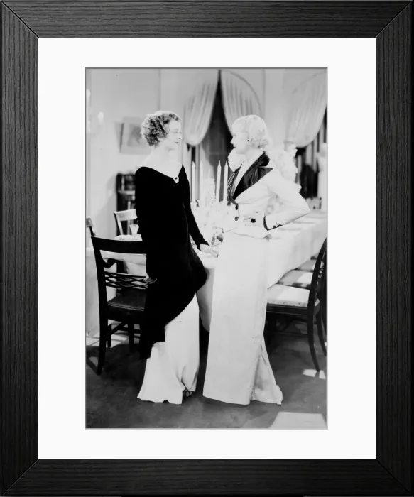 Framed Print : Myrna Loy and Una Merkel in Evelyn Prentice (1934) Framed Print : Myrna Loy and Una Merkel in Evelyn Prentice (1934)