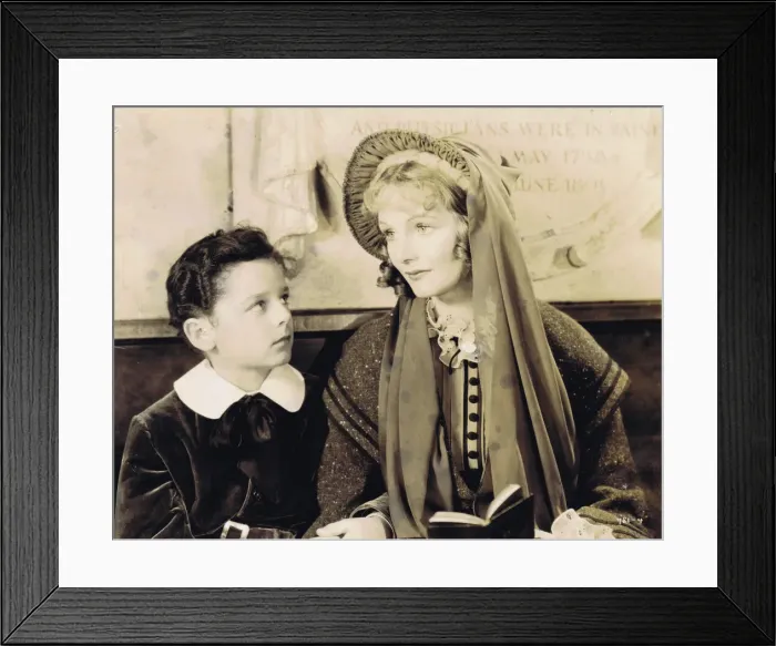 Framed Print : Elizabeth Allan and Freddie Bartholomew in David Copperfield Framed Print : Elizabeth Allan and Freddie Bartholomew in David Copperfield
