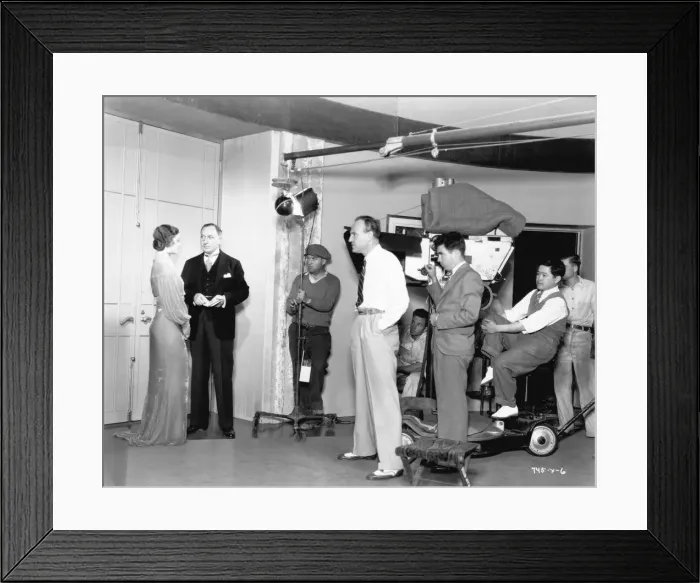 Framed Print : Filming Stamboul Quest with Myrna Loy (1934) Framed Print : Filming Stamboul Quest with Myrna Loy (1934)