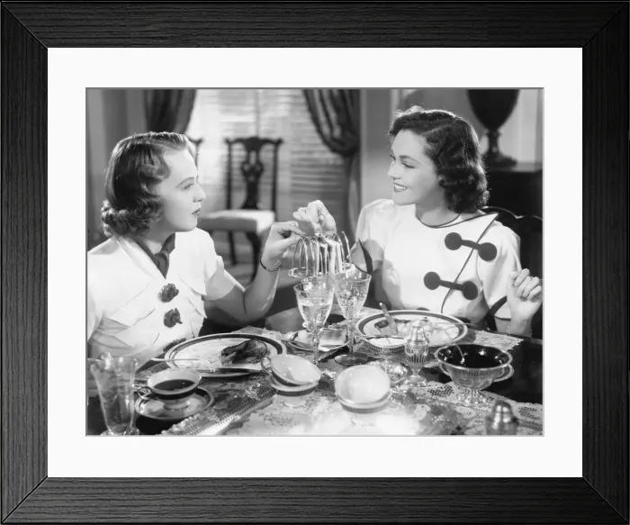 Framed Print : Rita Johnson (left) and Maureen O?Sullivan (right) Framed Print : Rita Johnson (left) and Maureen O?Sullivan (right)