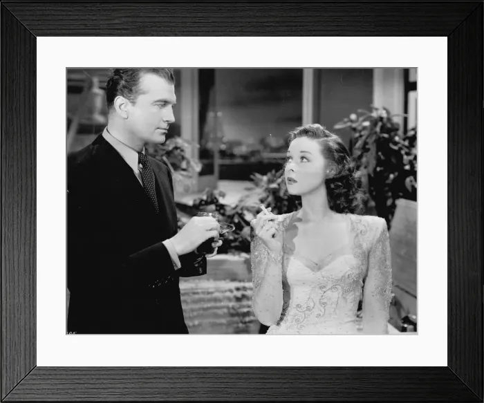 Framed Print : Susan Hayward and John Loder in The Hairy Ape (1943) Framed Print : Susan Hayward and John Loder in The Hairy Ape (1943)
