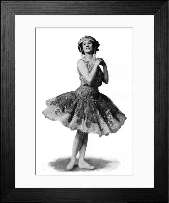 Framed Print : A portrait of Anna Pavlova, 1920 Framed Print : A portrait of Anna Pavlova, 1920