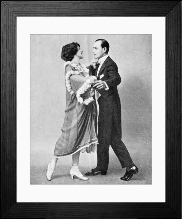 Framed Print : Maurice and Leonora Hughes, London, 1920 Framed Print : Maurice and Leonora Hughes, London, 1920