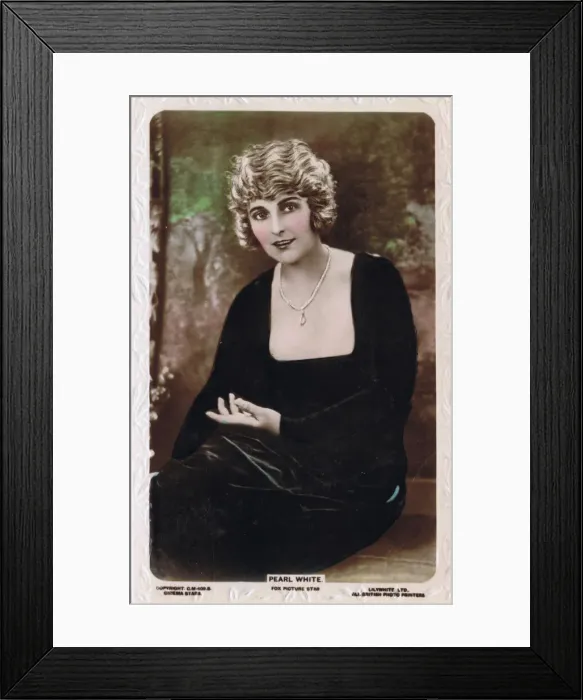 Framed Print : Hollywood star Pearl White, 1920s Framed Print : Hollywood star Pearl White, 1920s