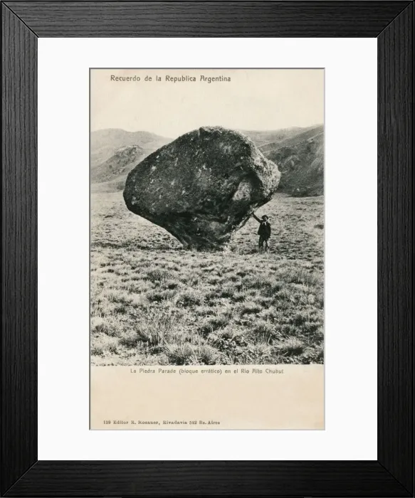 Framed Print : La Piedra Parade (bloque erratico) en el Rio Alto Chubut Framed Print : La Piedra Parade (bloque erratico) en el Rio Alto Chubut