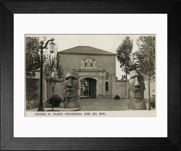 Framed Print : Entrance of the Presidencial Palace (Vina del Mar), Chile Framed Print : Entrance of the Presidencial Palace (Vina del Mar), Chile
