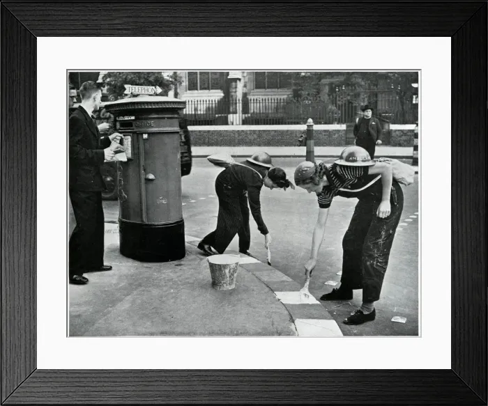 Framed Print : Sinking of HMS Courageous, September 1939 Framed Print : Sinking of HMS Courageous, September 1939