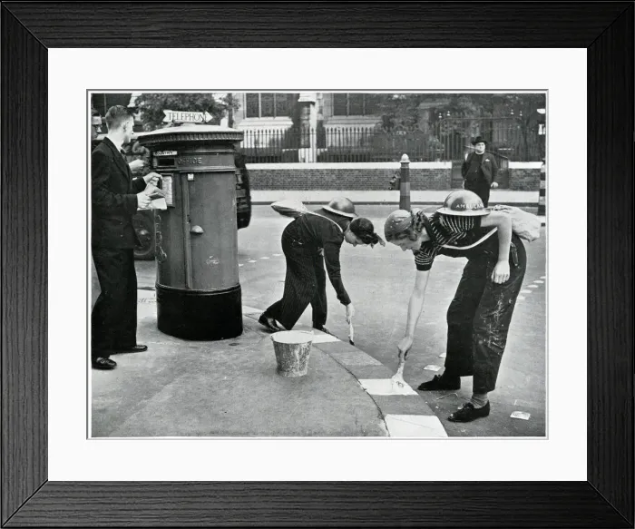 Framed Print : Women painting kerbside for blackouts, September 1939 Framed Print : Women painting kerbside for blackouts, September 1939