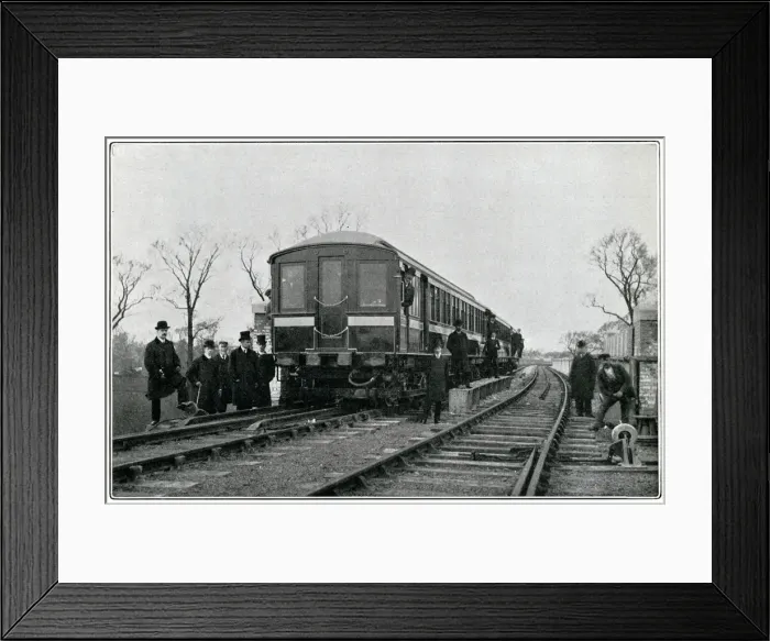 Framed Print : Underground railway electrification, London 1904 Framed Print : Underground railway electrification, London 1904