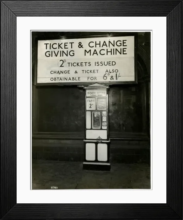 Framed Print : London Underground ticket and change giving machine Framed Print : London Underground ticket and change giving machine