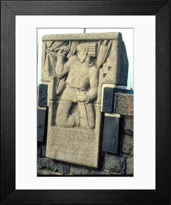 Framed Print : Jan van Hoof Memorial Bas-relief, Nijmegen road bridge Framed Print : Jan van Hoof Memorial Bas-relief, Nijmegen road bridge