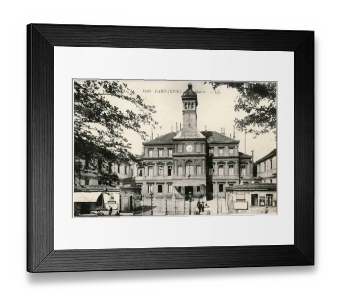 Framed Print : Town Hall, Rue des Batignolles, Paris, France Framed Print : Town Hall, Rue des Batignolles, Paris, France