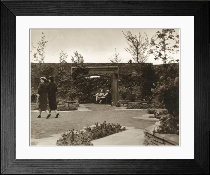 Framed Print : Roof garden of Derry and Toms, Kensington Framed Print : Roof garden of Derry and Toms, Kensington