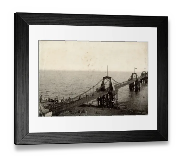 Framed Print : Chain Pier, Brighton, East Sussex Framed Print : Chain Pier, Brighton, East Sussex