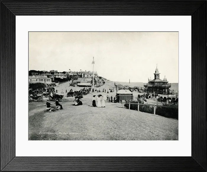 Framed Print : The Pier Approach, Bournemouth, Dorset Framed Print : The Pier Approach, Bournemouth, Dorset
