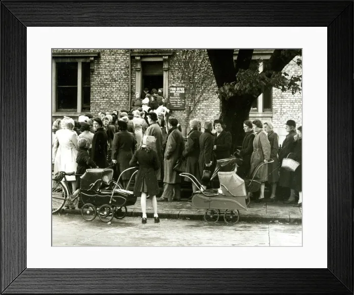 Framed Print : Women queuing for ration books, WW2 Framed Print : Women queuing for ration books, WW2