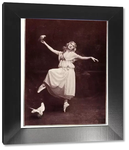 Violet Denzel, ballet dancer