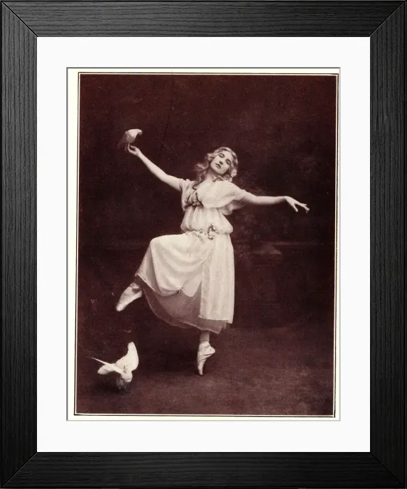 Framed Print : Violet Denzel, ballet dancer Framed Print : Violet Denzel, ballet dancer