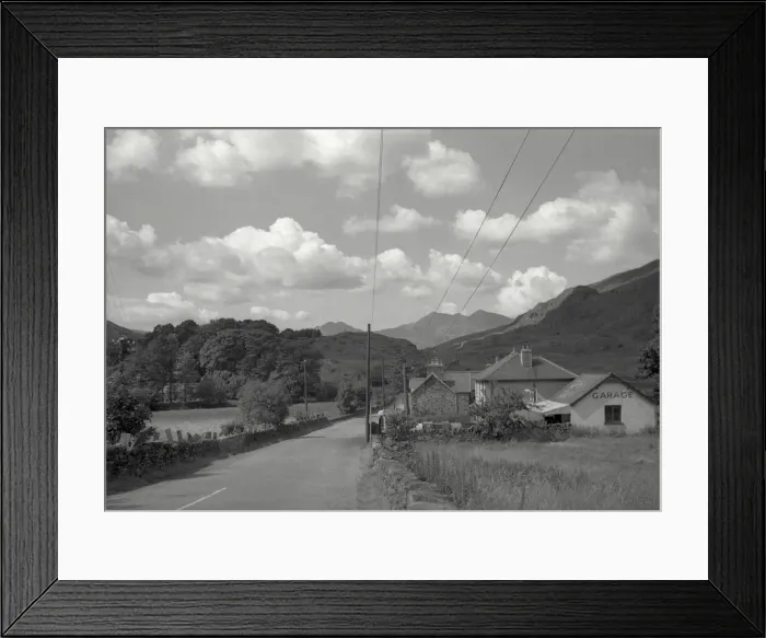 Framed Print : A country road - Snowdonia National Park, North Wales