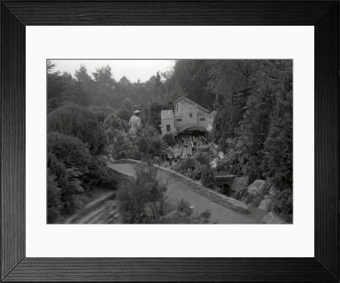 Framed Print : Bekonscot Model Village, Beaconsfield, Bucks Framed Print : Bekonscot Model Village, Beaconsfield, Bucks