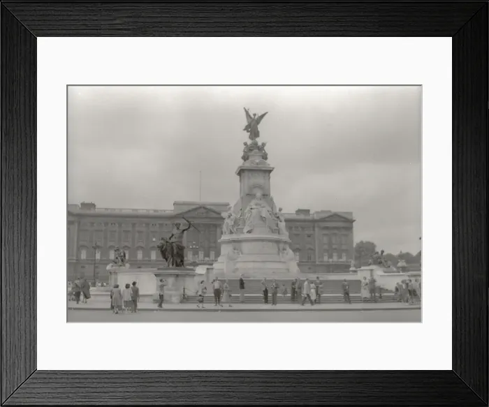 Framed Print : Victoria Memorial, Buckingham Palace Framed Print : Victoria Memorial, Buckingham Palace