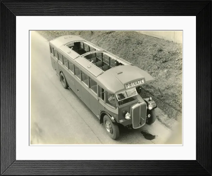 Framed Print : Peoples private coach, 26 seater Thornycroft coach Framed Print : Peoples private coach, 26 seater Thornycroft coach