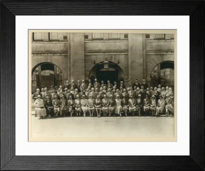 Framed Print : IMechE Bristol Summer Meeting: delegates at Trowbridge Framed Print : IMechE Bristol Summer Meeting: delegates at Trowbridge