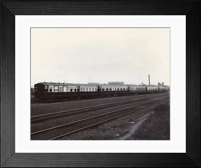 Framed Print : Atlantic type compound locomotive, 4-4-2 engine