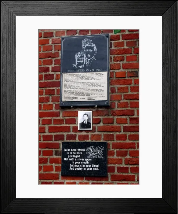 Framed Print : Plaque to Welsh poet Hedd Wyn, Iron Cros, Pilkem Ridge