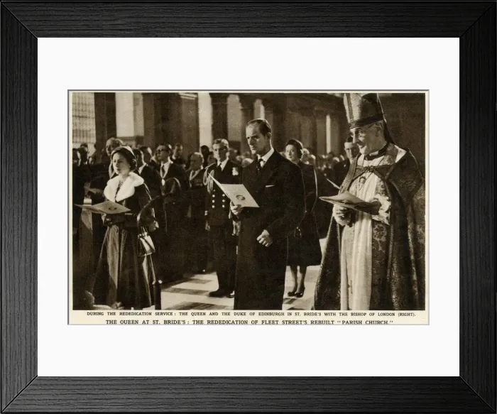 Framed Print : Queen Elizabeth II and the Duke of Edinburgh with the Bishop of London (right