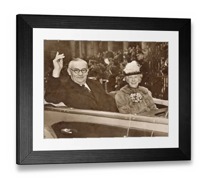 Framed Print : Ernest Bevin, at the time Foreign Secretary, pictured with his wife on a visit to New Framed Print : Ernest Bevin, at the time Foreign Secretary, pictured with his wife on a visit to New