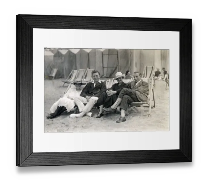 Framed Print : Couples sit in deckchairs on the beach at Margate, Kent Framed Print : Couples sit in deckchairs on the beach at Margate, Kent