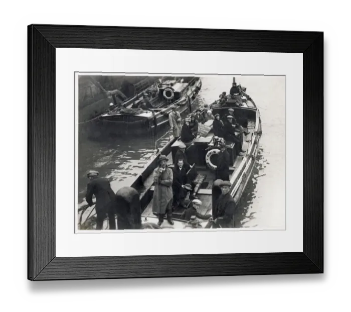 Framed Print : Small Ferry boat - Bridlington, East Yorkshire