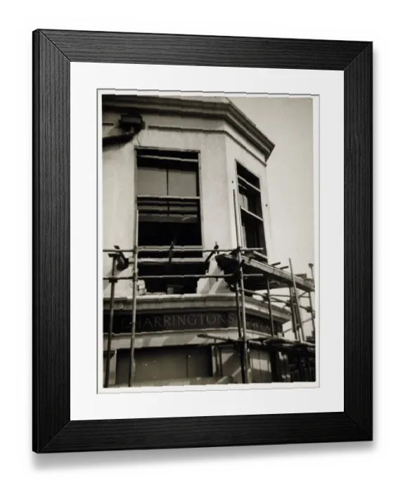 Framed Print : Photograph of Bricklayers Arms, Norwood (Old), London Framed Print : Photograph of Bricklayers Arms, Norwood (Old), London