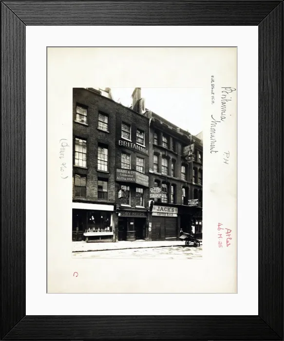 Framed Print : Photograph of Britannia PH, Monument, London Framed Print : Photograph of Britannia PH, Monument, London