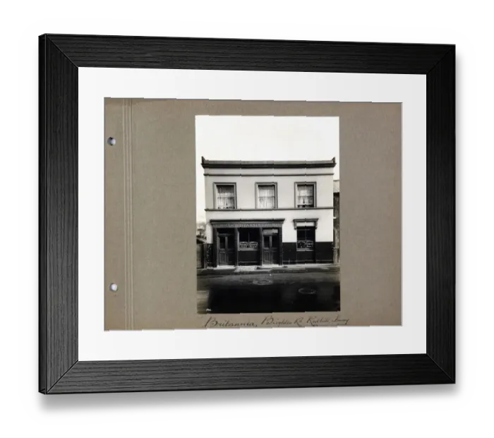 Framed Print : Photograph of Britannia PH, Redhill, Surrey Framed Print : Photograph of Britannia PH, Redhill, Surrey