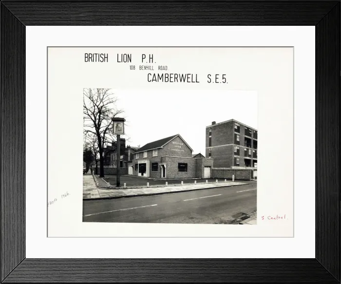 Framed Print : Photograph of British Lion PH, Camberwell, London Framed Print : Photograph of British Lion PH, Camberwell, London