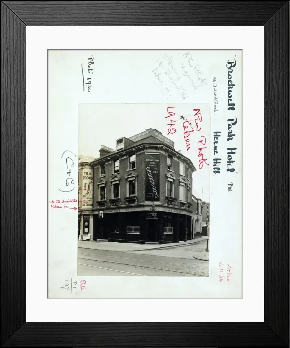 Framed Print : Photograph of Brockwell Park Tavern, Herne Hill, London Framed Print : Photograph of Brockwell Park Tavern, Herne Hill, London