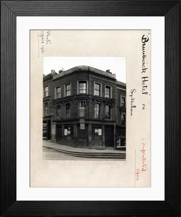 Framed Print : Photograph of Brunswick Hotel, Sydenham, London Framed Print : Photograph of Brunswick Hotel, Sydenham, London