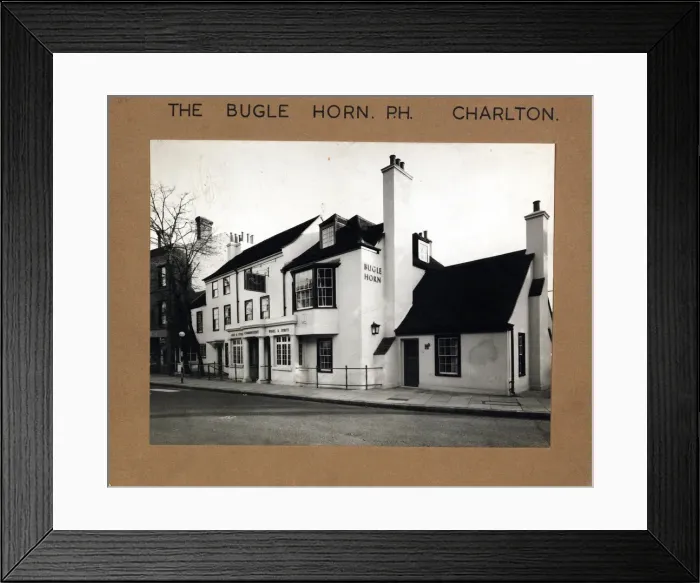 Framed Print : Photograph of Bugle Horn PH, Old Charlton, London Framed Print : Photograph of Bugle Horn PH, Old Charlton, London