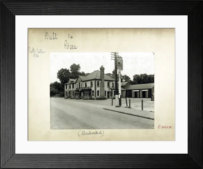 Framed Print : Photograph of Bull PH, Pitsea, Essex Framed Print : Photograph of Bull PH, Pitsea, Essex