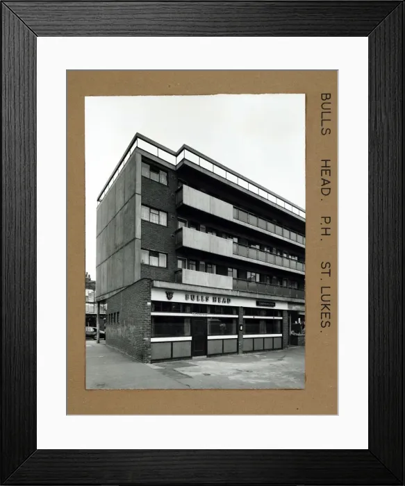 Framed Print : Photograph of Bulls Head PH, Finsbury, London Framed Print : Photograph of Bulls Head PH, Finsbury, London